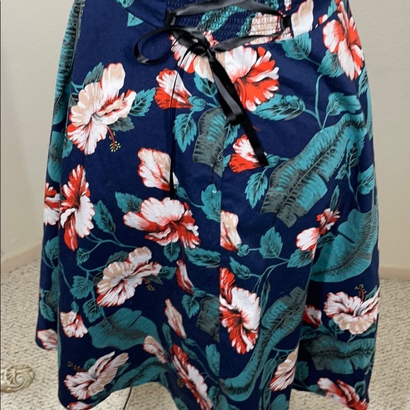 Dresstells retro Hawaiian halter dress - Picture 5 of 6